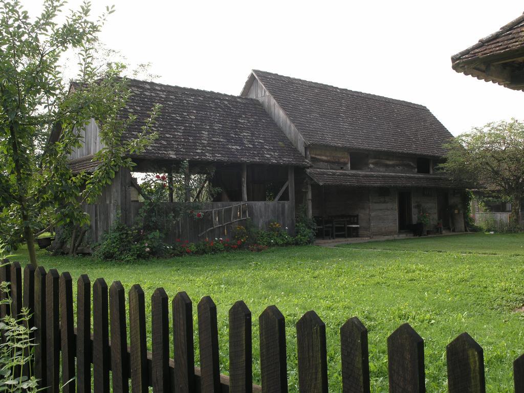 Ethno Village Stara Lonja Exterior photo