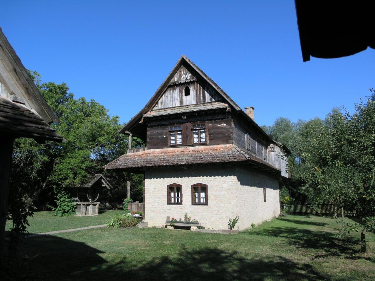 Ethno Village Stara Lonja Exterior photo